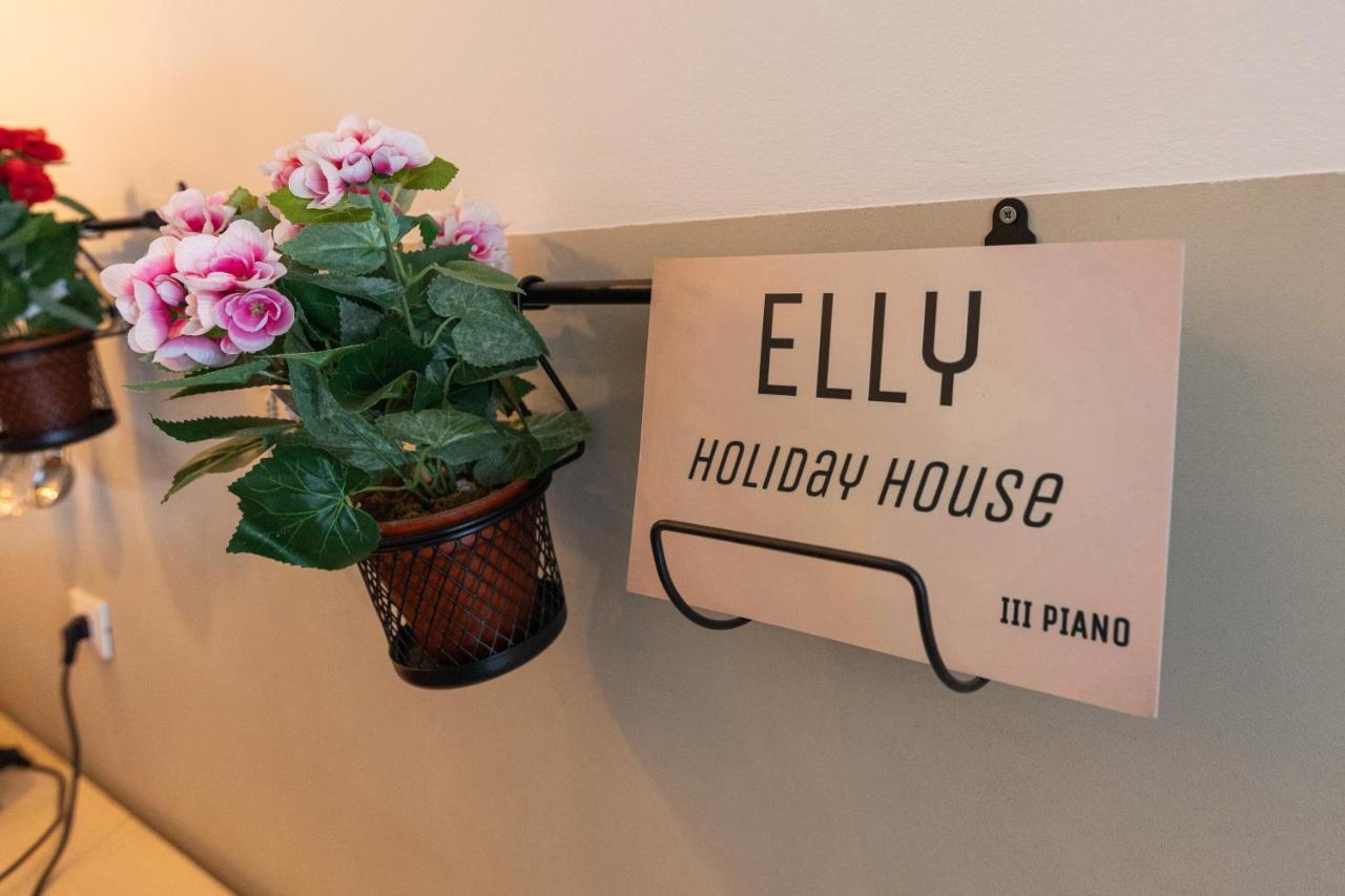 Elly Holiday House Palermo Eksteriør billede